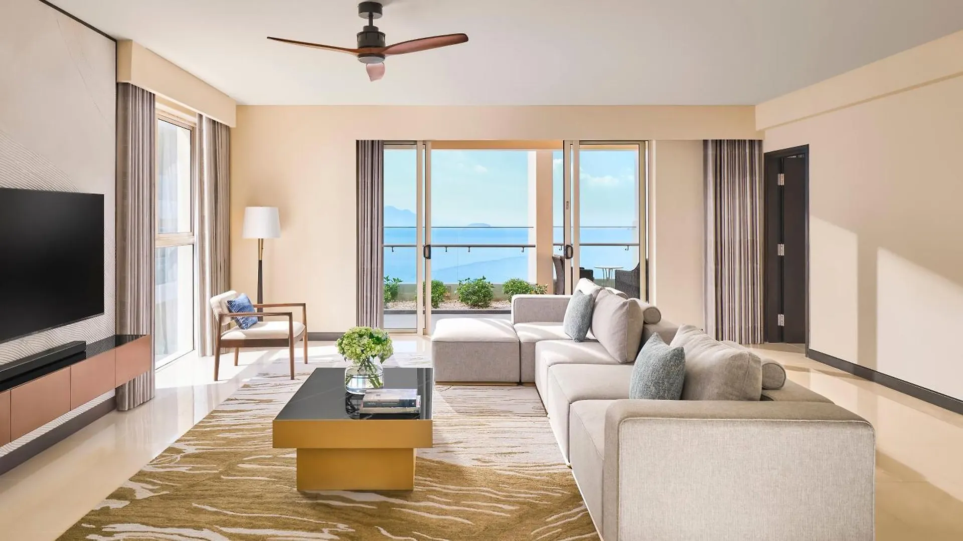 Intercontinental Residences Nha Trang By Ihg 5*,